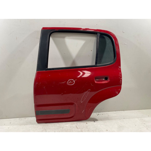 Porta Traseira Esquerda Uno Vivace 2012 2013 A 2018 Detlhe